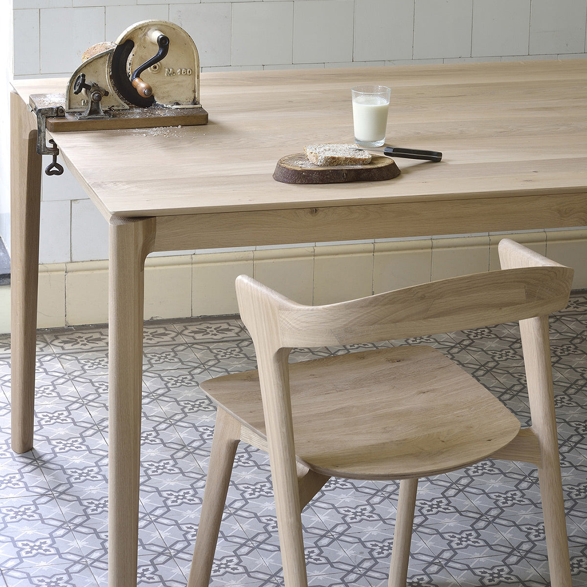 Chaise Bok en chêne