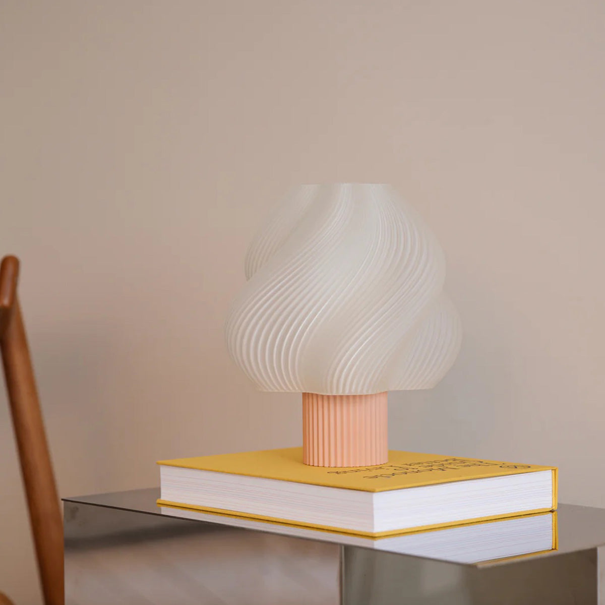 Lampe Soft Serve Portable - Wild Strawberry